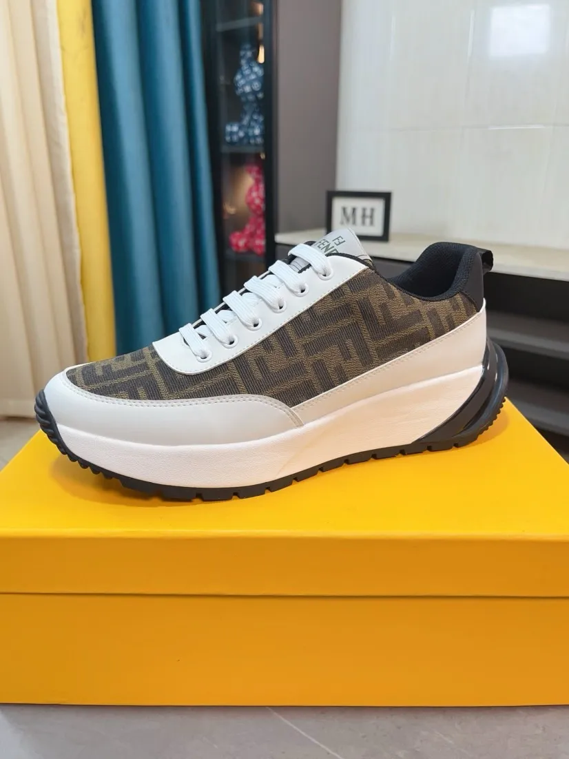 Men's Men's Shoes 💰438🌹🌹[fendi] Fendi's classic and comfortable men's, this complex sneaker is made of soft calfskin➕genuine leather lining➕original ultra-light rubber material with rough outsole. This unique light style is suitable for the casual and refined sensibility of this season. It is comfortable and natural on the feet. It is an everyday style for casual travel in autumn and winter! 38/44